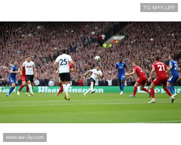 激情足球点燃绿茵梦想汇聚力量共创辉煌未来征程无限荣光之歌盛放